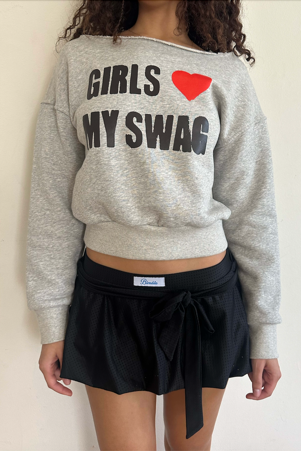 GIRLS <3 MY SWAG SWEATSHIRT