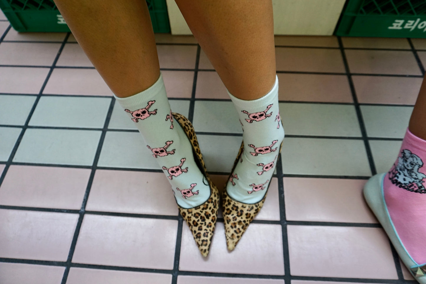 Betsey Skull Socks
