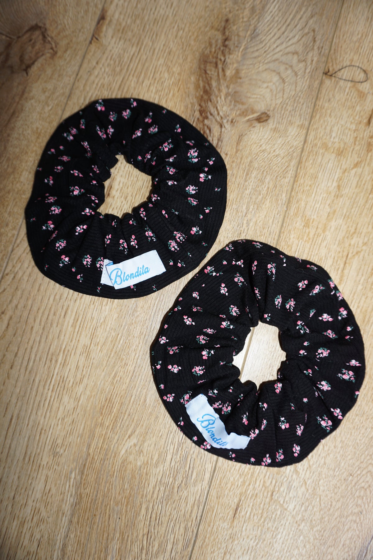 Petal Scrunchie