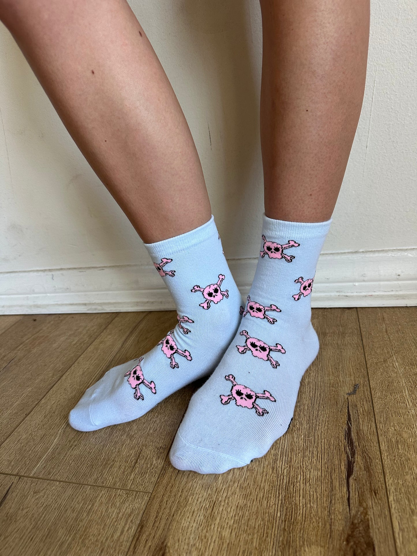Betsey Skull Socks