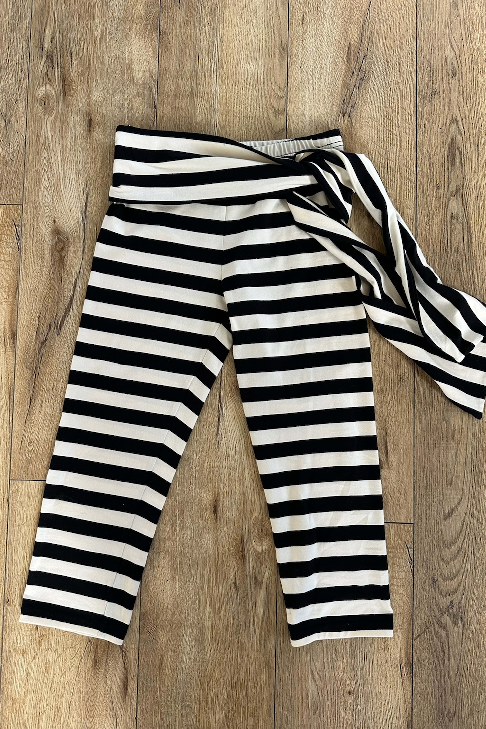 Suzy Stripe Capri