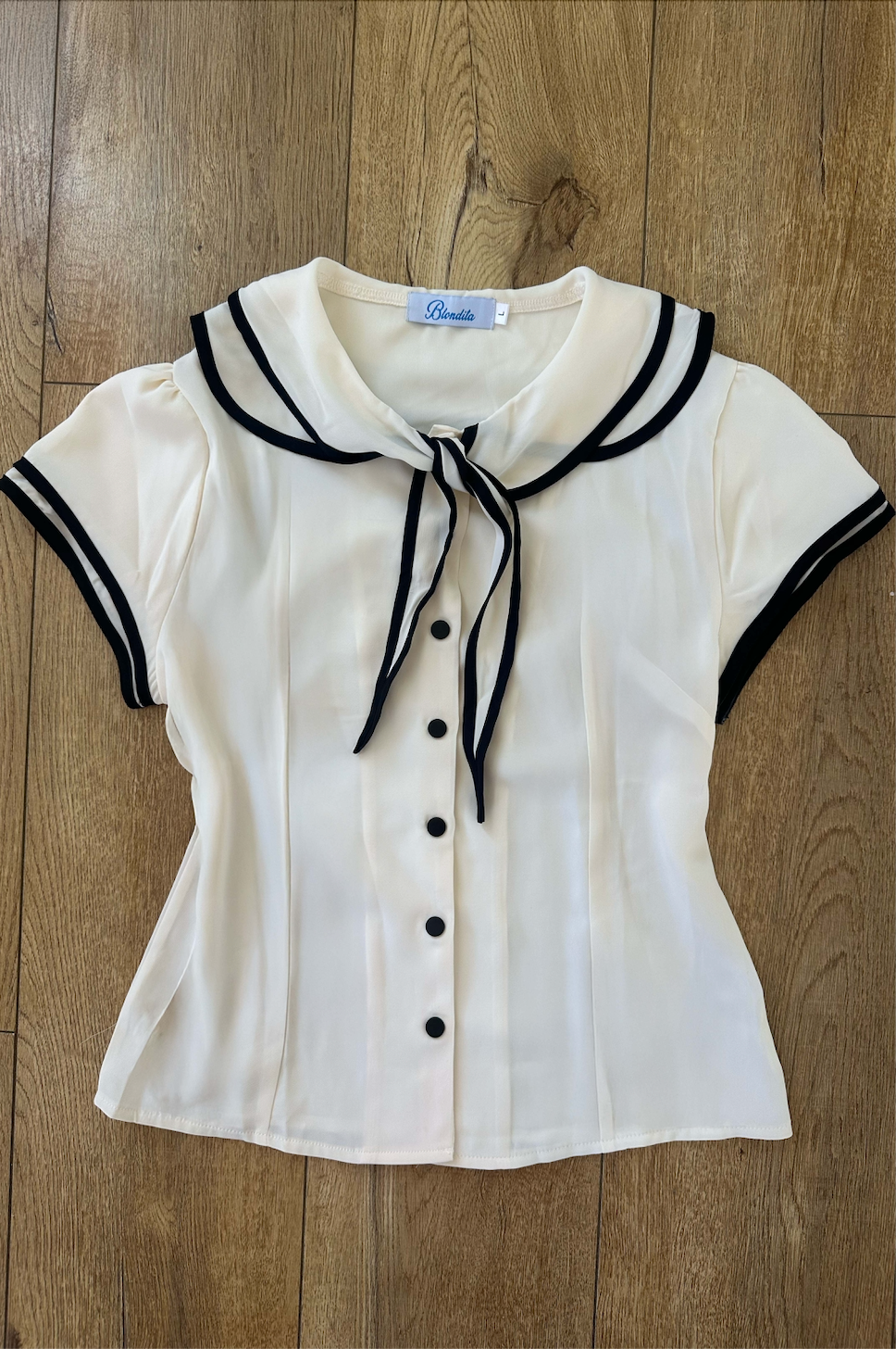 Anne Top White